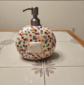 Coton Colors soap pump